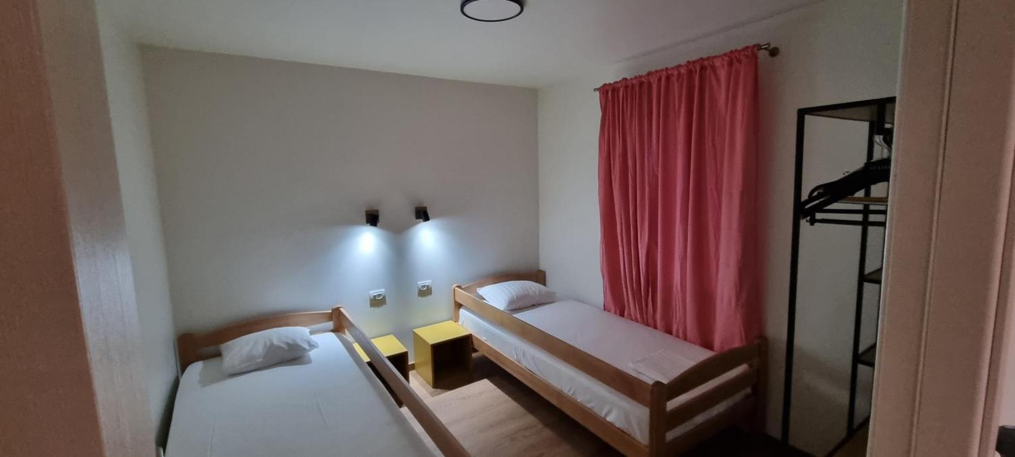 Vila Legrand Bazias Экстерьер фото